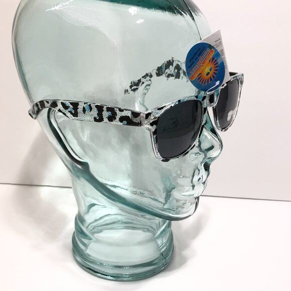 NEW Clear Blue Black Leopard Print Sunglasses UV400 Retro Animal Print Beach - Picture 5 of 5